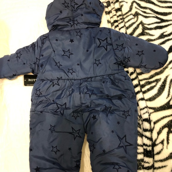 Snow Suit - Picture 2 of 4